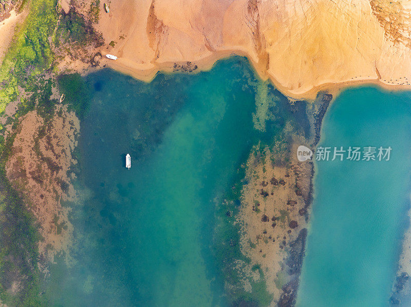 葡萄牙阿尔加维的Cacela Velha无人机海滩鸟瞰图